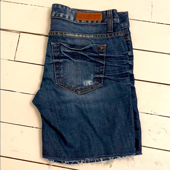 Guess Jean Shorts - Picture 2 of 9